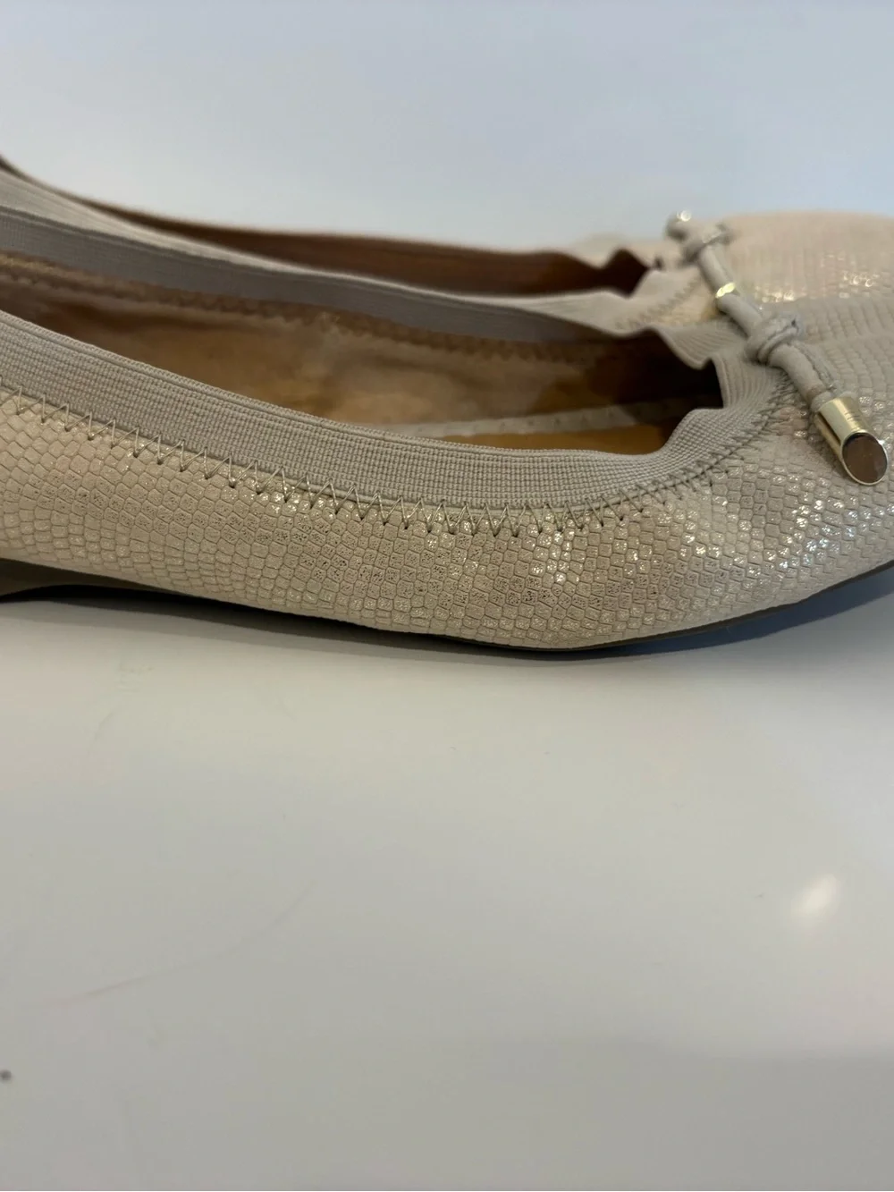 Kelly & Katie Perri Ballet Flats Cream Color Shimmer Size 8